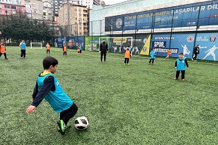 KIŞ SPOR OKULLARI’NDA EĞİTİMLER DEVAM EDİYOR